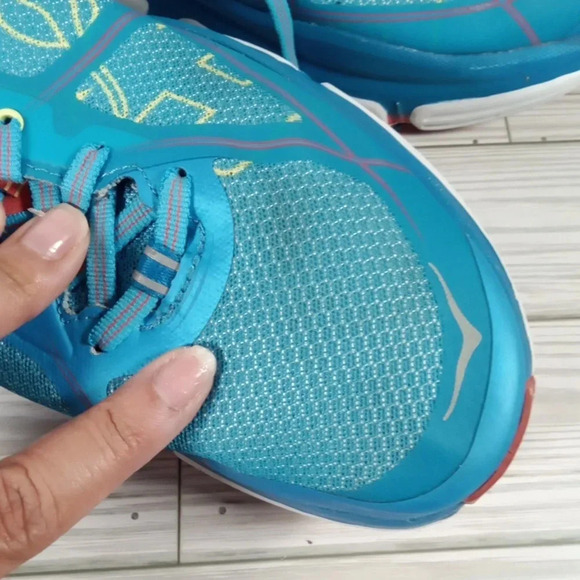 Hoka one one infinite sneakers running women's 10.5 W - Picture 8 of 9